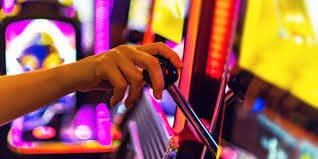 Sweet Bonanza slot game showing fruit symbols and bonus round